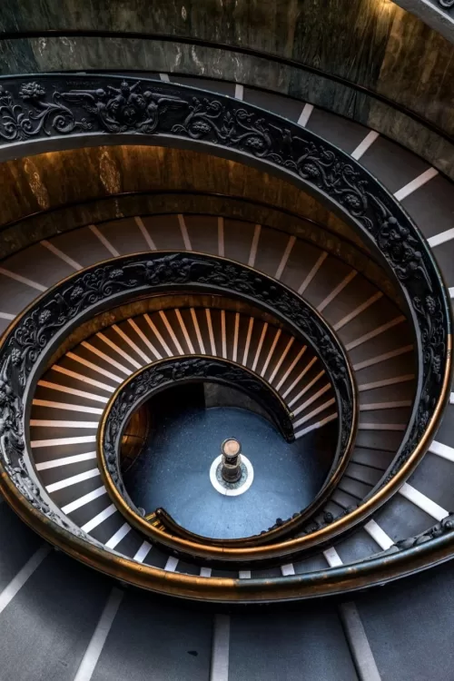 Vatican spiral staircase 3000 x 2000