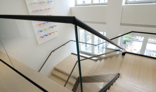 Balustrade glass handrails