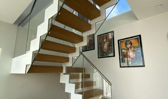 Dog Leg Staircase